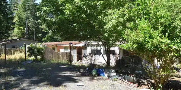 70 E Carr Place E