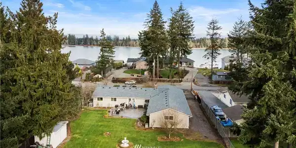 1608 Tacoma Point Drive E