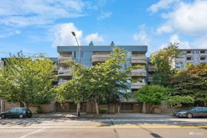 2145 Dexter N