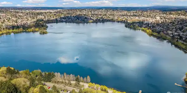 7904 Green Lake N