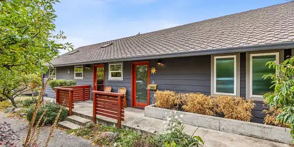 200 Bowdoin