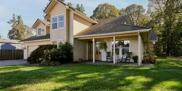 305 Island Aire