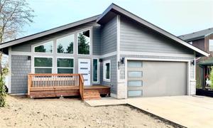 134 Dolphin Avenue NE