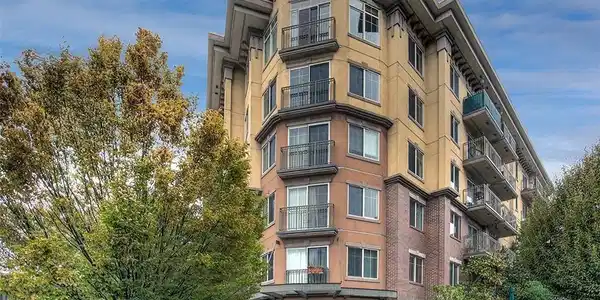 700 Denny