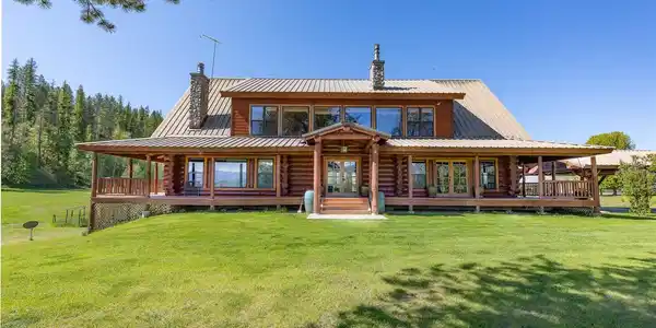 4429 Northport Waneta
