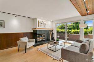 2611 Eastlake E