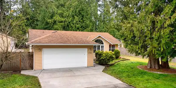 31702 77th Drive NW