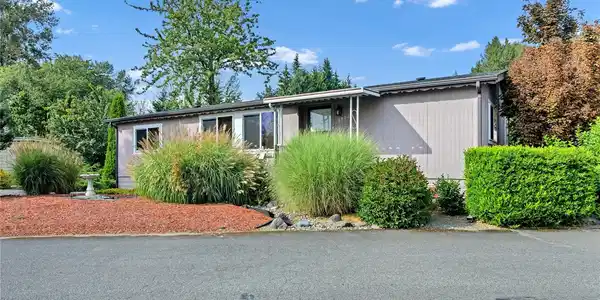 5708 117th E