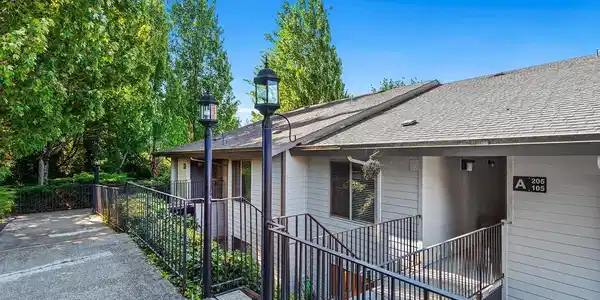 23509 Lakeview