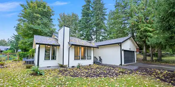 2205 Birch