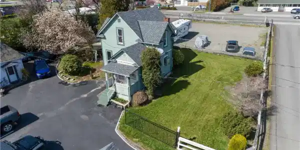 2415 Milton Way