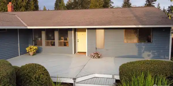 601 Rhodora Heights