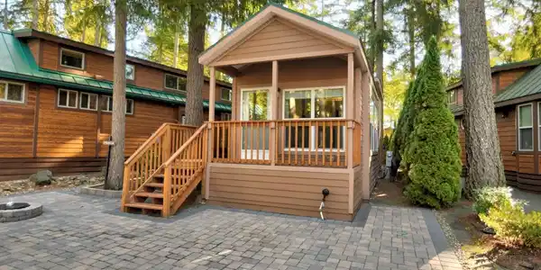 1546 Reservation SE
