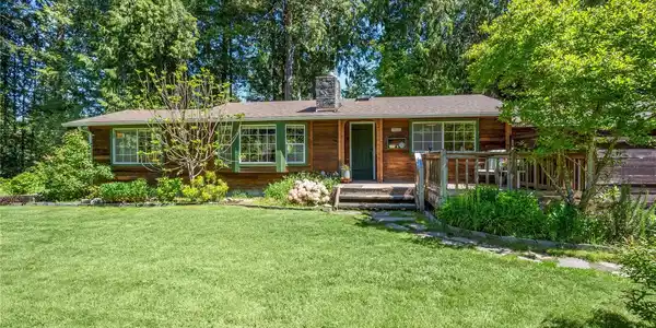 3108 Ames Lake NE