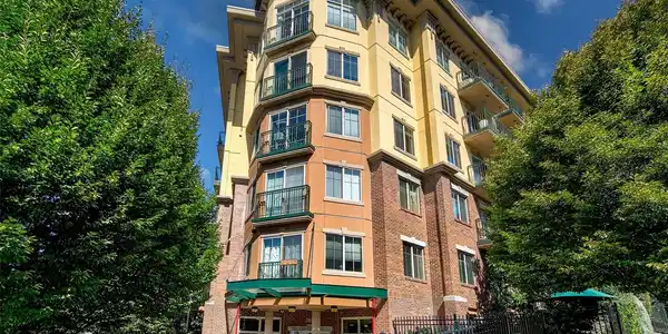 700 Denny