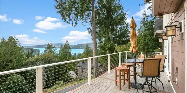 89 Grand View Lane