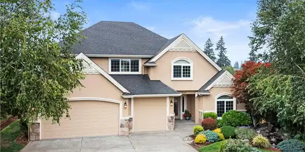 21614 29th E
