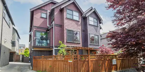 3634 Palatine N