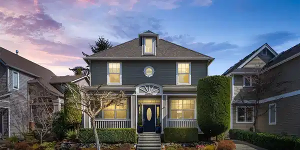 4234 249th SE
