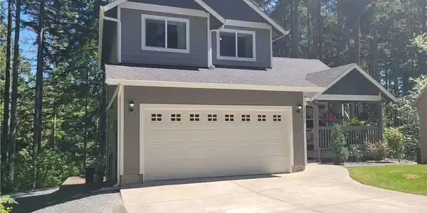 18242 Blue Hills Drive SE