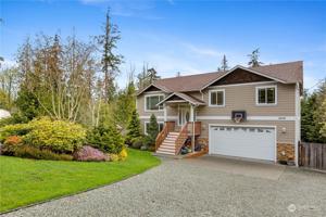 1649 Spruce Ridge