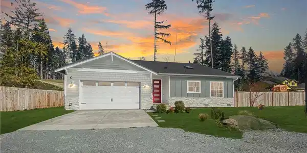 86th Drive NW