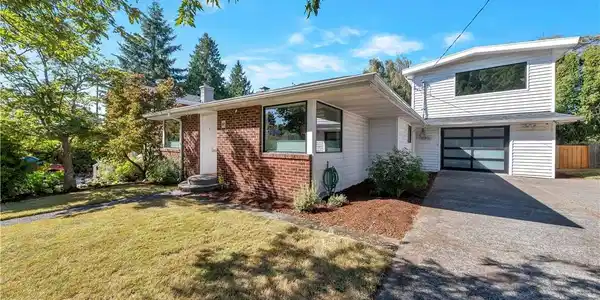 822 NE 89th