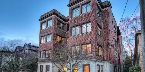 1112 Broadway E