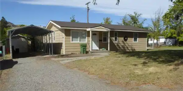 1028 Camas