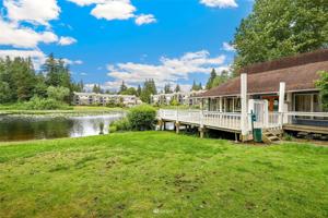 713 75th SE