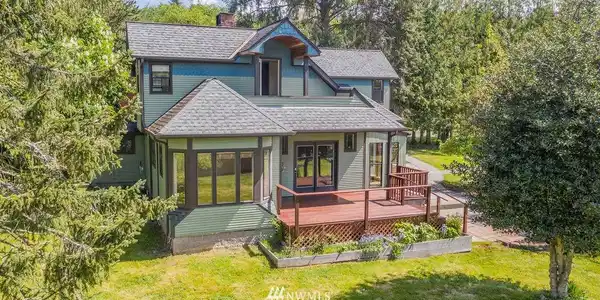 24053 North Westview Road