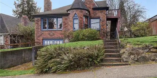1713 NE 85th Street