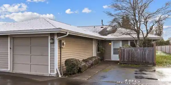 5702 33rd