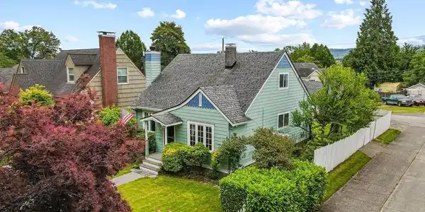 2147 Nichols