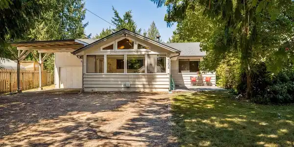 5204 Rainier E