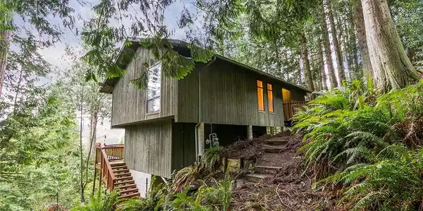 101 Grand View Lane