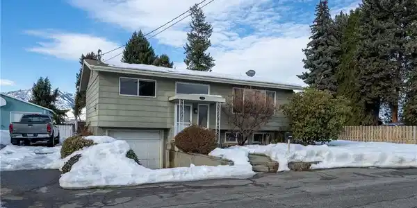 1338 Ashland