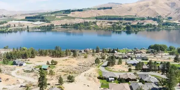 15330 Lakeview