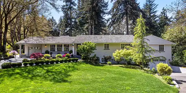 12108 Gravelly Lake SW