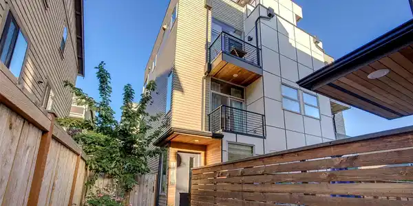3640 Dayton N