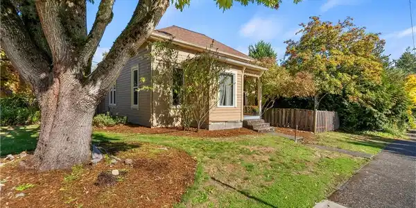 1120 5th SW