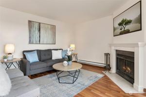 4187 Lake Sammamish SE