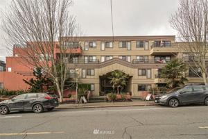 3401 Wallingford N
