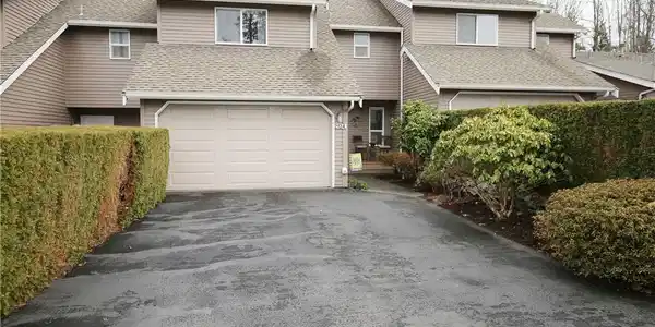 2124 Birch