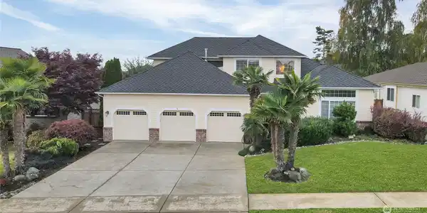 5501 24th NE