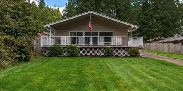 540 Mason Lake E