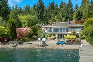 1852 W Lake Sammamish SE