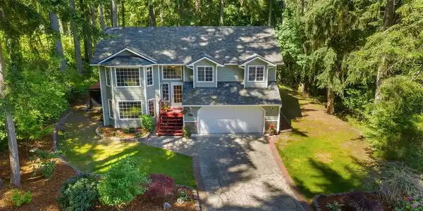 8525 Jacksnipe Court SE