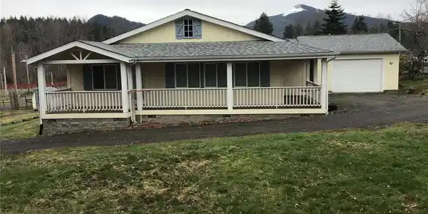109 Front E