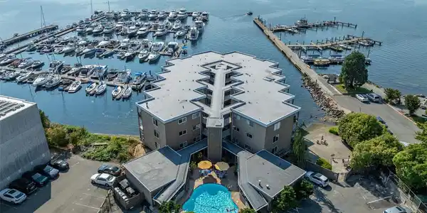 65 KIRKLAND